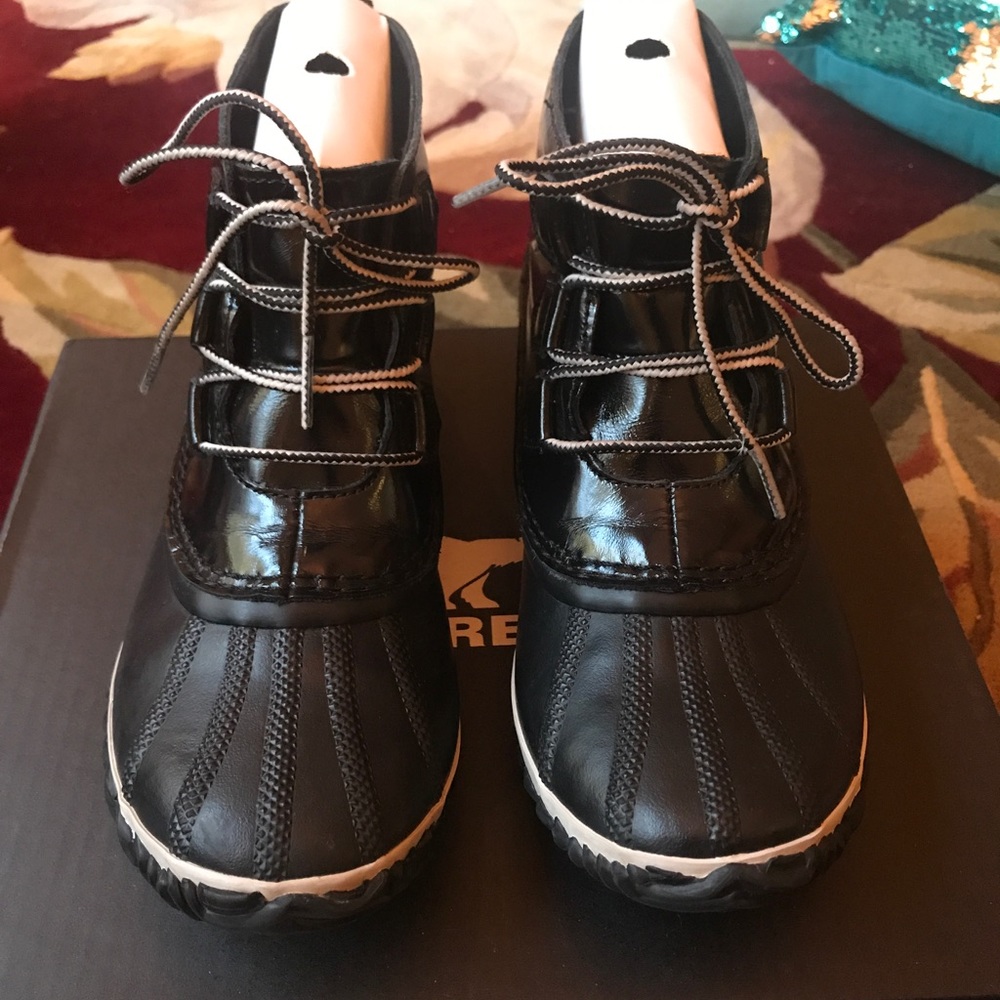 Sorel Out N About sz 9 1/2